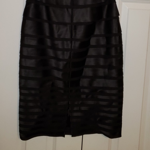 White House Black Market Dress - Picture 6 of 6